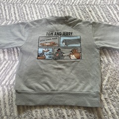 110センチ　 トムとジェリーのトレーナー　バックプリント😍
　