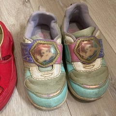 キッズシューズ2足あげます！　の画像