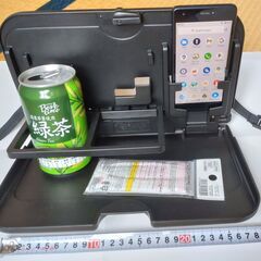 美品 セイワ(SEIWA) 車内用 リアトレイ スマホポケット付き, 500ml紙パックが2個置けますの画像