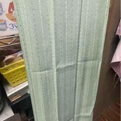 ③ ニトリ　遮光カーテン　グリーン　1枚