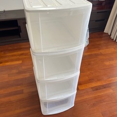 衣装ケース4つまとめて