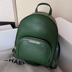 新品、未使用マイケルコース、バックパックの画像