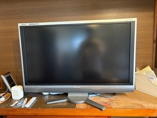 液晶テレビ