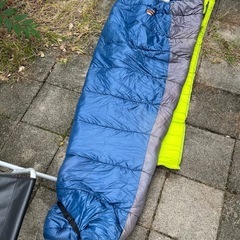 キャンプセット6 エアーマット　枕　寝袋の画像