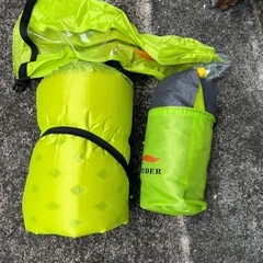 キャンプセット6 エアーマット　枕　寝袋の画像