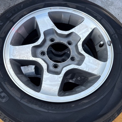 ジムニーヨコハマ 175/80R16 R91Sタイヤ