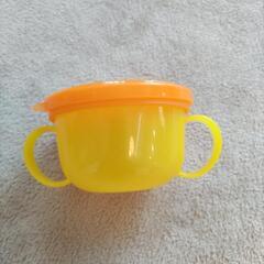 ピジョン　おやつケース