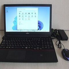 高速SSD240GB搭載 2014年 第四世代 Corei7-4600U 8GB　富士通 LIFEBOOK A744/H　ノートパソコン （難あり）（4137）