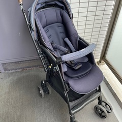 ベビーカー　Aprica ラクーナクッションフリー★説明書あり・...