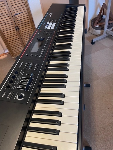 鍵盤楽器、ピアノ Roland JUNO-DS 88