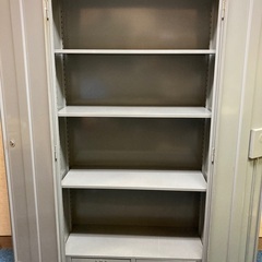 オフィス用　スチールロッカー　鍵付きの画像