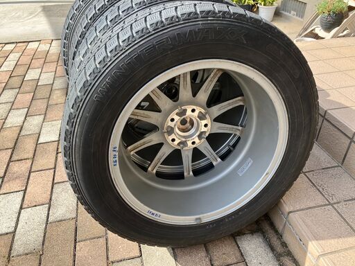 スタッドレスタイヤ　215/60R17　エスティマで使用　DUNROP WINTERMAXX 4本　手渡し希望