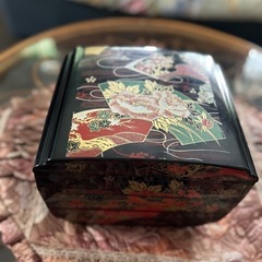 まとめて購入でお安くします⭐️仕切り付♥️和柄のお重の画像