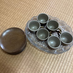 お皿　カップ