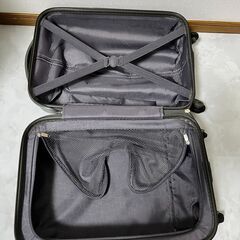 キャリーバッグ グレーの画像