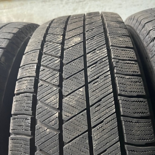 極上タイヤ　BRIDGESTONE ブリヂストン　ブリジストン　VRX3 205/65R16 スタッドレス　タイヤ　2021年製　16