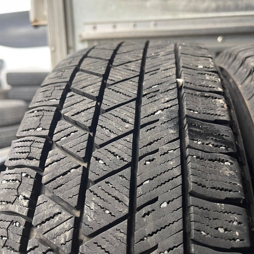極上タイヤ　BRIDGESTONE ブリヂストン　ブリジストン　VRX3 175/65R15 スタッドレス　タイヤ　2021年製　15インチ
