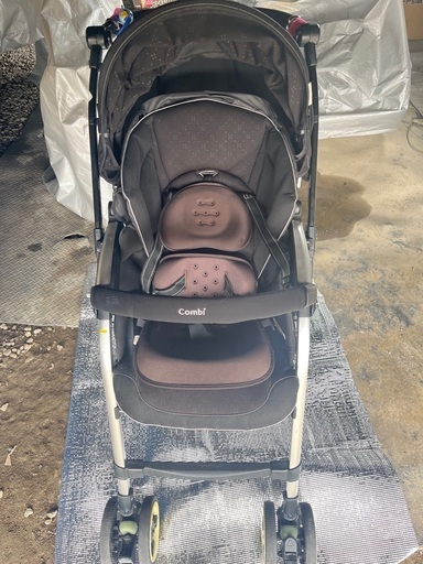★コンビ　A型ベビーカー　黒　対面も◯  1ヶ月頃から利用◯  しっかりした作りです★
