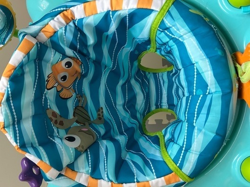 ファインディングニモ　ジャンパルー