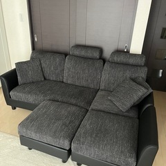 【値下げ】【11/23まで】Lowya 3人がけソファ　オットマン2個の画像