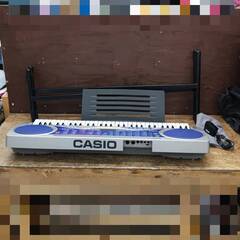 CASIO カシオ LK-57 光ナビゲーション キーボード 電子ピアノ スタンド付き 鍵盤 楽器 機材  良品   寸法約 全長93cmの画像