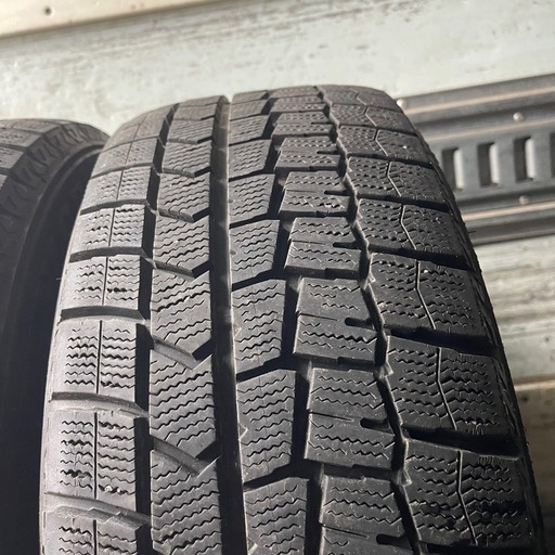 バリ山　DUNLOP ダンロップ　WM02 215/55R17 スタッドレス　タイヤ　2020年製　17インチ
