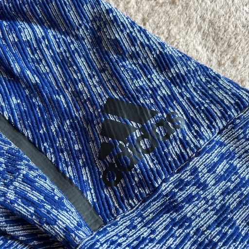 【美品】adidas  アディダス　CE7850 Z.N.E.PULSEKNIT  ニットフーディパーカー　スポーツウェアー　メンズ　ブルー