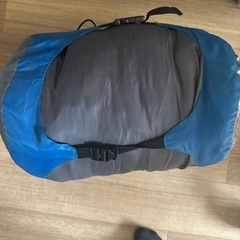 冬用　寝袋　キャンプ　の画像