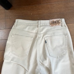 EDWIN レディース　デニムパンツ、オレンジイエローパンツ　2枚セットの画像