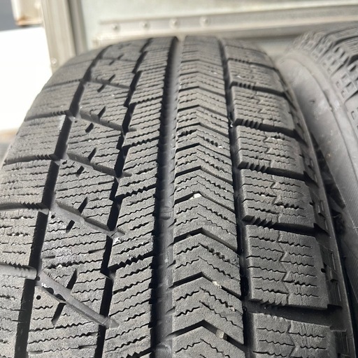 バリ山　BRIDGESTONE ブリヂストン　ブリジストン　VRX 175/60R16 スタッドレス　タイヤ　2019年製　16インチ