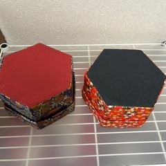 手芸で作った6角形の小箱の画像