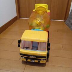 トイコー　大型ミキサー車の画像
