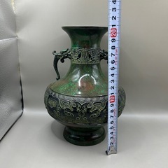 k1105607 青銅製 金属工芸花瓶　花器置物 銅製 ブロンズ 高さ21cm直径8.5～15cm 美術品 花瓶 工芸品 中古 現状品の画像