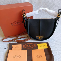 トッズ ショルダーバッグ