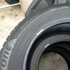 ブリジストン　スタッドレス 225/60R17  六分溝の画像