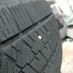 ブリジストン　スタッドレス 225/60R17  六分溝の画像