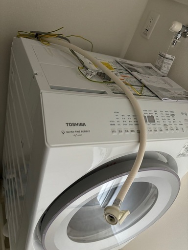 TOSHIBA  ドラム式洗濯機　新品に近い