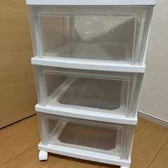 【お取引中】３段衣装ケース　キャスター付き　クローゼットケースア...