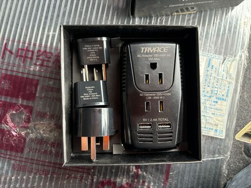 国外で使用できるコンセント＆100V~240V ACアダプター　USBあり