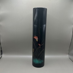 k1105609 輪島漆塗 花器 花入 縦25.5cm 口径6cm  輪島塗花器 丸筒型 小 手彫り沈金 つゆ草 黒 美術品 工芸品 中古 現状品の画像
