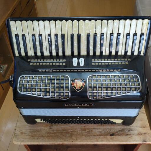 イタリア製EXCELSIORアコーディオン・Model 400