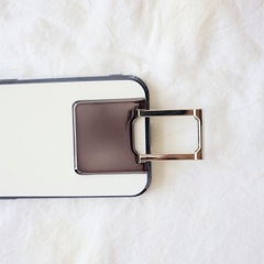 【新品】iPhone用スタンドケース★ホワイト★6.1インチ★ipone13の画像