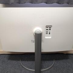 LG 32up550N-W 4Ｋモニターの画像
