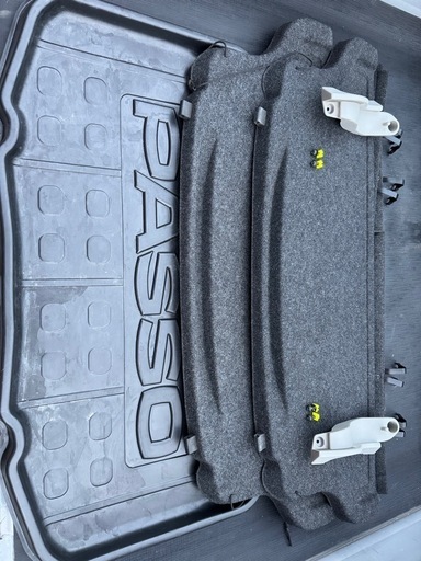 【中古品】トヨタ・パッソ・KGC10 内装パーツ一式