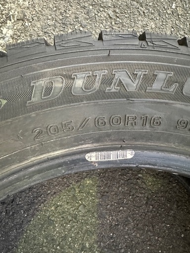 DUNLOP スタッドレス　WINTER MAXX02 205/60R16