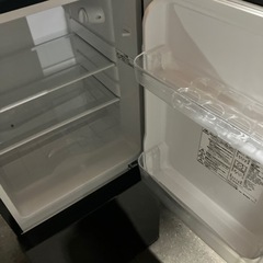 O2411-117 2ドア冷凍冷蔵庫 N グラシア NTR-106BK 2022年制 106L キズ汚れ有りの画像