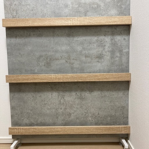突っ張り 収納 おしゃれ ディスプレイラック 壁掛け 間仕切り パーテーション 壁面収納 棚 ラック スリム ディスプレイ LOWYA