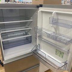 AQUAの3ドア冷蔵庫(AQR-27K)