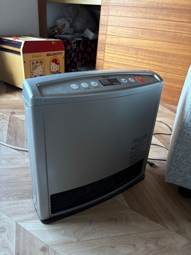 ガスファンヒーター