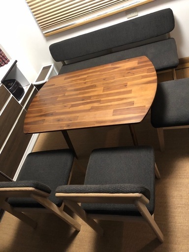 unico SWELLA dining ウニコ ダイニング   残りテーブルのみ 超特価‼️